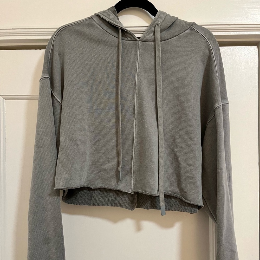 Cropped Long Sleeve Alo Sweatshirt